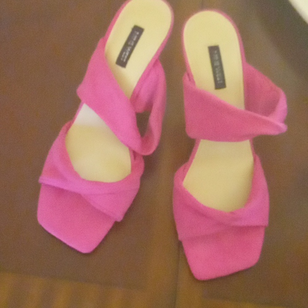 Nine West Sz 10 Strappy Heels